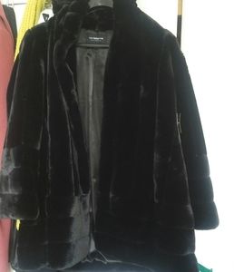 Liz claiborne faux fur coat with hoodie